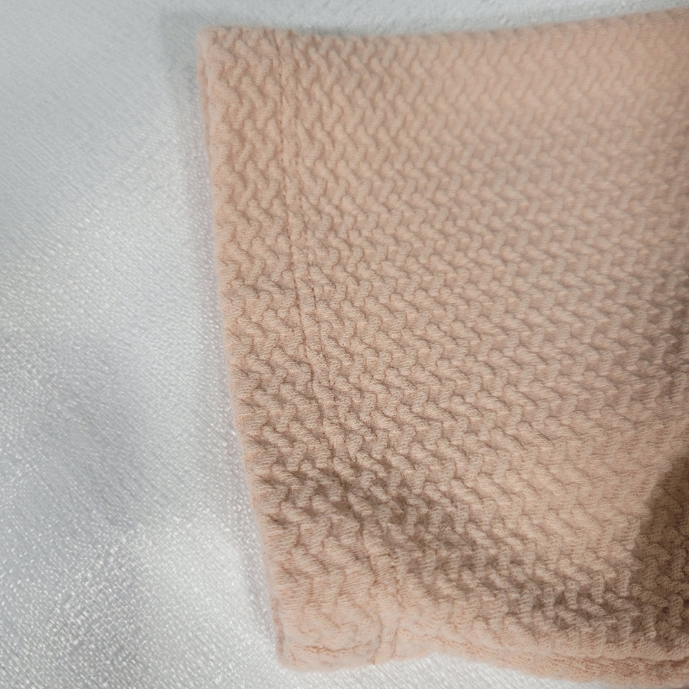 ANN TAYLOR FACTORY Women's knit shirt nude pink - Picture 3 of 5